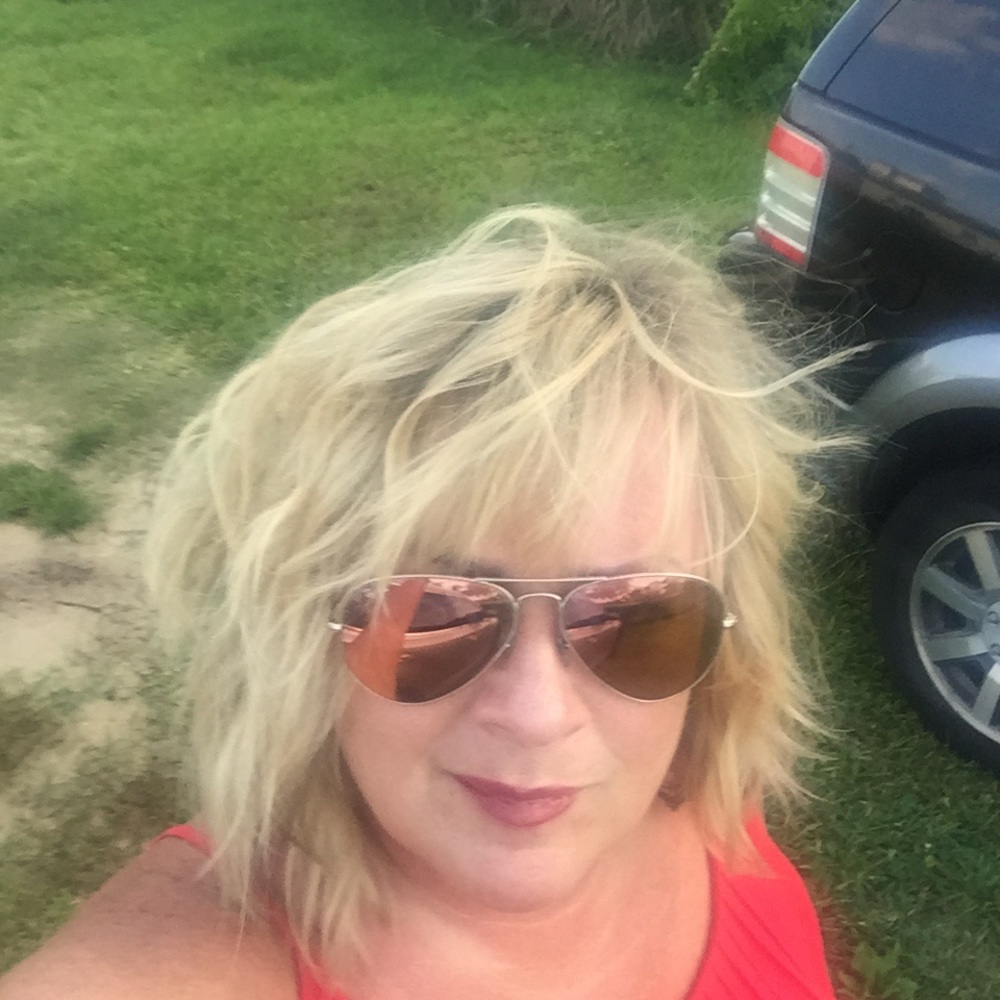 Meet your Posher, Debra